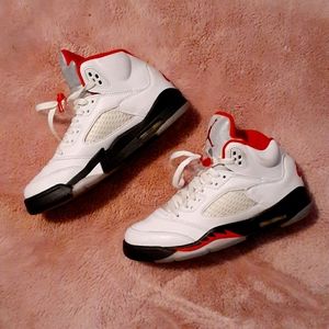 MIDNIGHT SALE.. FIRM.. Jordans sneakers